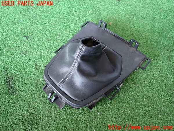 2UPJ-32357575]GR86(BRZ)(ZN8)シフトブーツ 中古_m0001.jpg