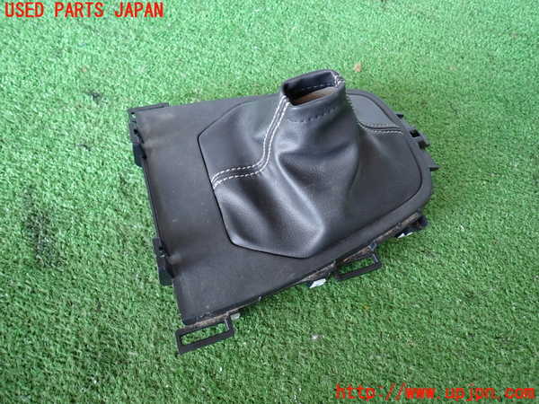 2UPJ-32357575]GR86(BRZ)(ZN8)シフトブーツ 中古_m0002.jpg