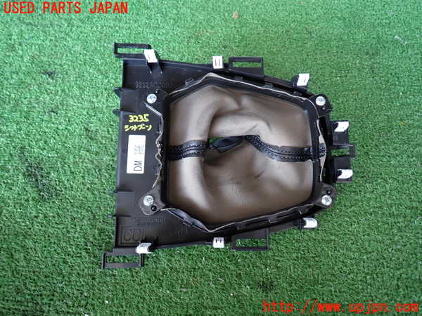 2UPJ-32357575]GR86(BRZ)(ZN8)シフトブーツ 中古_m0003.jpg