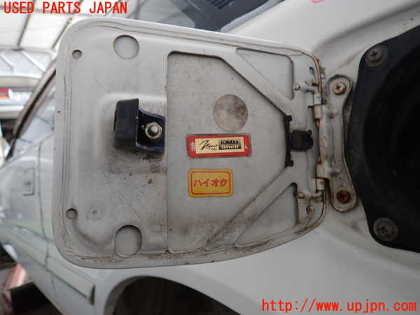 5UPJ-32361690]カローラ レビン(AE92)フューエルリッド 中古_m0003.jpg