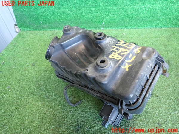 5UPJ-32362560]カローラ レビン(AE92)エアクリーナーボックス 中古_m0002.jpg