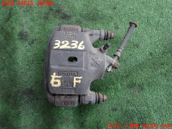 2UPJ-32364080]カローラ レビン(AE92)右フロントキャリパー 中古_m0001.jpg