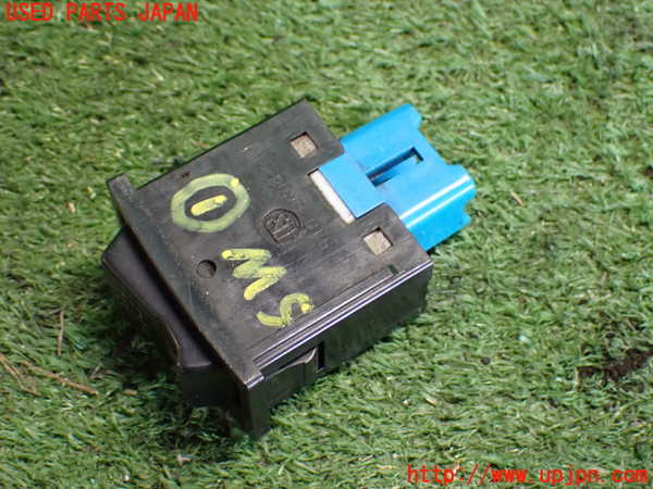 2UPJ-32366306]カローラ レビン(AE92)スイッチ1 (リアワイパー) 中古_m0002.jpg