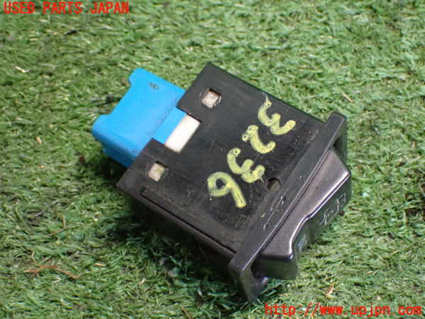 2UPJ-32366306]カローラ レビン(AE92)スイッチ1 (リアワイパー) 中古_m0004.jpg