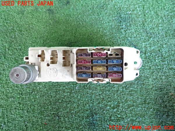 2UPJ-32366743]カローラ レビン(AE92)ヒューズボックス3 中古_m0001.jpg
