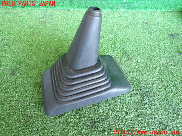 2UPJ-32367575]カローラ レビン(AE92)シフトブーツ 中古_m0001.jpg