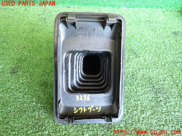 2UPJ-32367575]カローラ レビン(AE92)シフトブーツ 中古_m0003.jpg