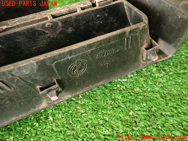 2UPJ-32371050]アルファロメオ・156 GTA(932AXB)ラジエターグリル 中古_m0005.jpg