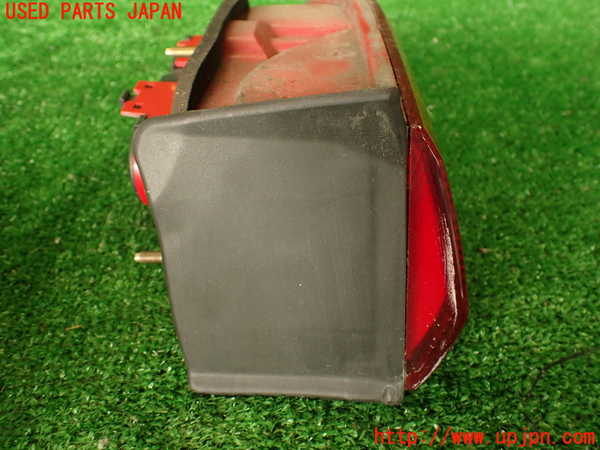 2UPJ-32371530]アルファロメオ・156 GTA(932AXB)右テールランプ 中古_m0003.jpg
