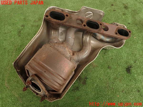 2UPJ-32372041]アルファロメオ・156 GTA(932AXB)エキマニ1 (触媒 マニバーター) 中古_m0002.jpg