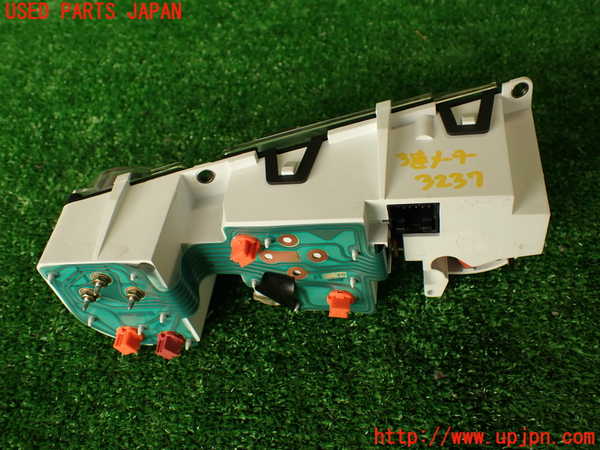 2UPJ-32376180]アルファロメオ・156 GTA(932AXB)3連メーター 中古_m0003.jpg