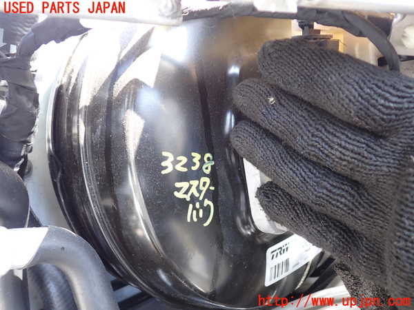 1UPJ-32384055]ポルシェ・パナメーラ S E-ハイブリッド(970CGEA)ブレーキマスターバック 中古_m0001.jpg