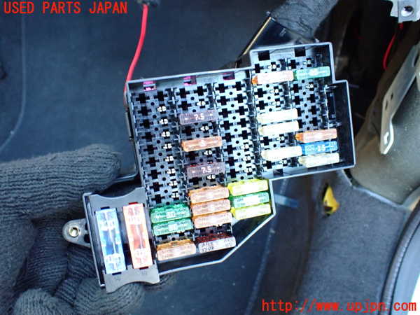 5UPJ-32386742]ポルシェ・パナメーラ S E-ハイブリッド(970CGEA)ヒューズボックス2 中古_m0001.jpg