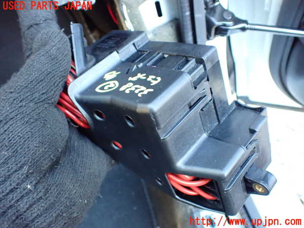 5UPJ-32386742]ポルシェ・パナメーラ S E-ハイブリッド(970CGEA)ヒューズボックス2 中古_m0002.jpg