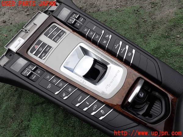 1UPJ-32387540]ポルシェ・パナメーラ S E-ハイブリッド(970CGEA)センターコンソール 中古_m0002.jpg