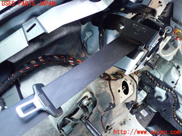 1UPJ-32387155]ポルシェ・パナメーラ S E-ハイブリッド(970CGEA)右2列目シートベルト 中古_m0001.jpg