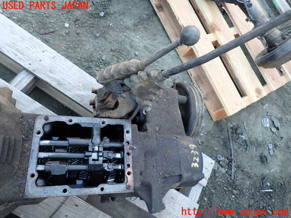 1UPJ-32393200]三菱ジープ(J59)ミッション MT G52B 4WD 中古_m0002.jpg