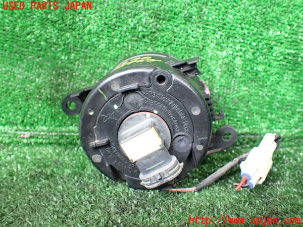1UPJ-32401182]ジムニー シエラ(JB43W)左フォグ 中古_m0004.jpg