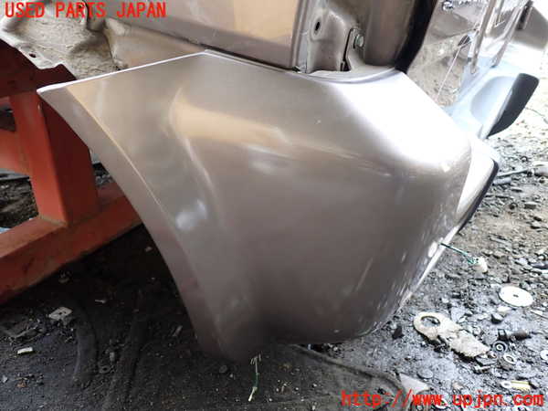 1UPJ-32401610]ジムニー シエラ(JB43W)リアバンパー 中古_m0004.jpg