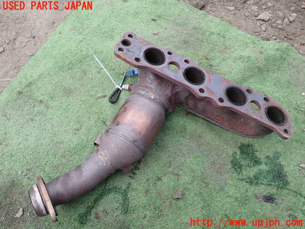 1UPJ-32402041]ジムニー シエラ(JB43W)エキマニ1 触媒 マニバーター 中古_m0002.jpg