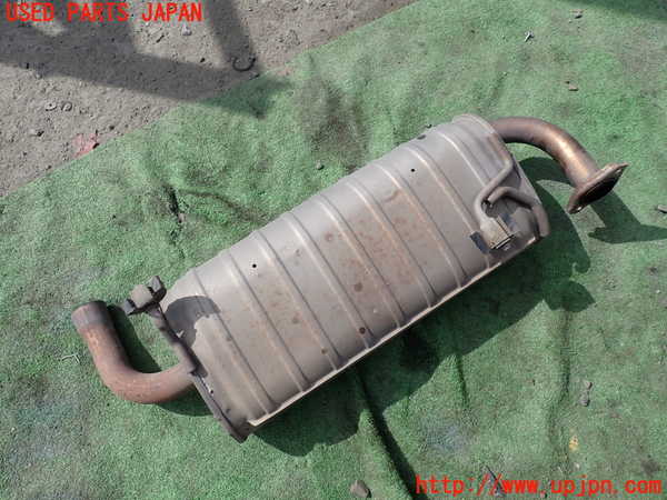 1UPJ-32402671]ジムニー シエラ(JB43W)リアマフラー1 中古_m0002.jpg