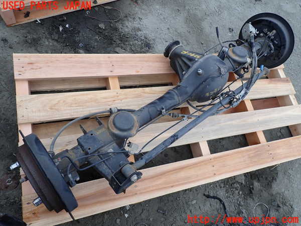 1UPJ-32404400]ジムニー シエラ(JB43W)リアデフホーシング 中古_m0001.jpg