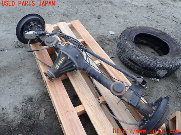1UPJ-32404400]ジムニー シエラ(JB43W)リアデフホーシング 中古_m0002.jpg