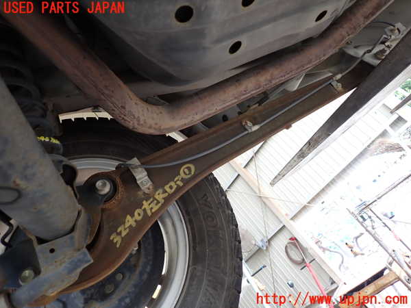 1UPJ-32405226]ジムニー シエラ(JB43W)左リアロアアーム1 中古_m0001.jpg