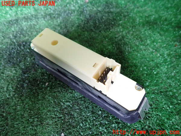 1UPJ-32406240]ジムニー シエラ(JB43W)右パワーウィンドウスイッチ 中古_m0002.jpg