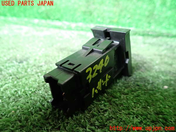 1UPJ-32406290]ジムニー シエラ(JB43W)ハザードスイッチ 中古_m0002.jpg