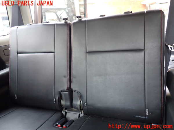 1UPJ-32407385]ジムニー シエラ(JB43W)リアシート 中古_m0002.jpg