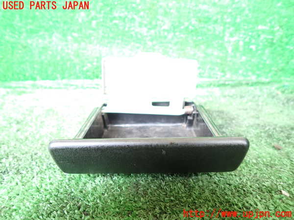 1UPJ-32407821]ジムニー シエラ(JB43W)灰皿1 中古_m0001.jpg