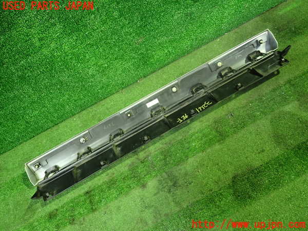 1UPJ-32411262]ヴェルファイアハイブリッド(AYH30W)左前ドアパネル 中古_m0003.jpg