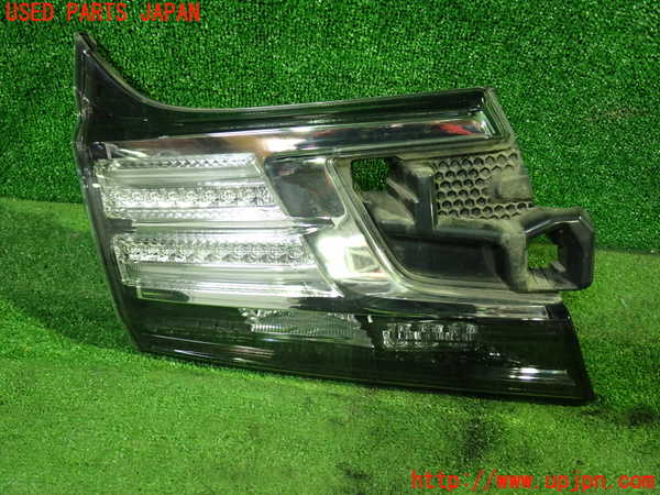 1UPJ-32411552]ヴェルファイアハイブリッド(AYH30W)左リアフィニッシャー 中古_m0001.jpg