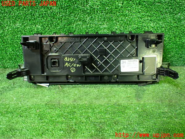 1UPJ-32416066]ヴェルファイアハイブリッド(AYH30W)エアコンスイッチ1 中古_m0002.jpg