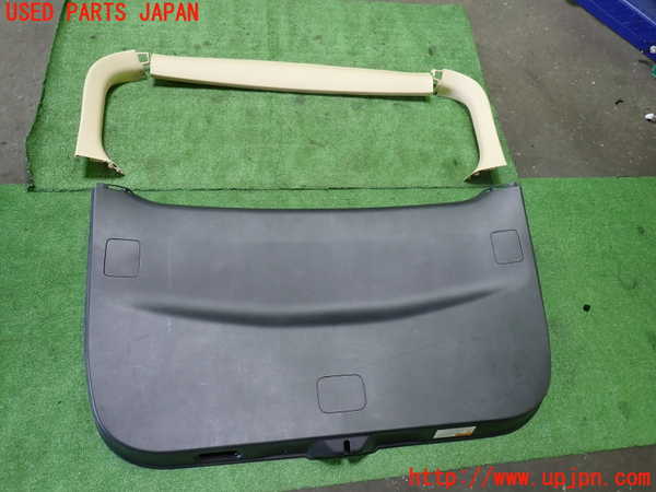 1UPJ-32411578]ヴェルファイアハイブリッド(AYH30W)バックドア内張り 中古_m0001.jpg