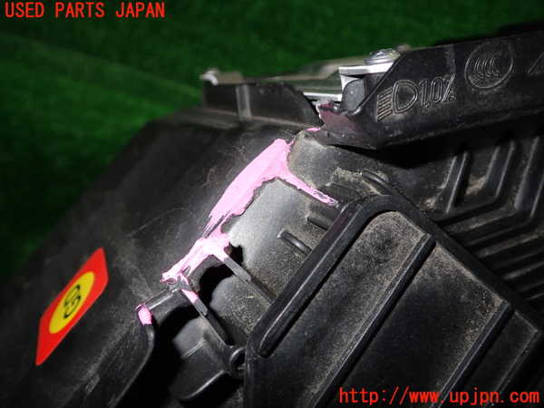 1UPJ-32421132]プジョー・308(P51HN05)左ヘッドライト LED 中古_m0002.jpg