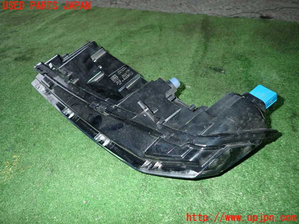 1UPJ-32421162]プジョー・308(P51HN05)左ウィンカーレンズ 中古_m0002.jpg