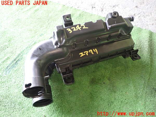 5UPJ-32422560]プジョー・308(P51HN05)エアクリーナーボックス 中古_m0002.jpg