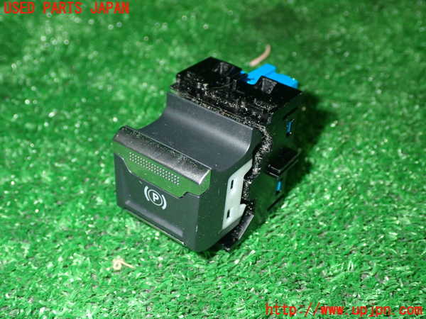 5UPJ-32426306]プジョー・308(P51HN05)スイッチ1 (電動パーキング) 中古_m0001.jpg