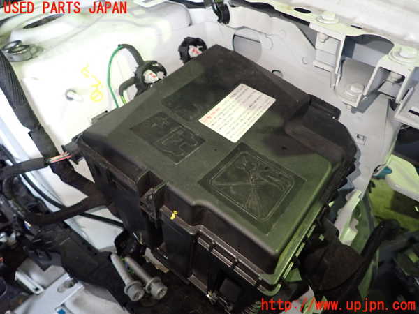 1UPJ-32426741]プジョー・308(P51HN05)ヒューズボックス1 中古_m0001.jpg