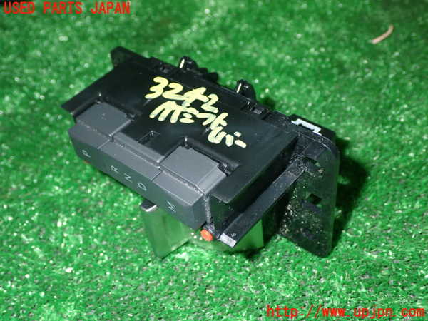 1UPJ-32427555]プジョー・308(P51HN05)ATシフトレバー 中古_m0002.jpg
