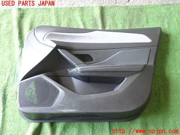 1UPJ-32421234]プジョー・308(P51HN05)右前ドア内張り 中古_m0001.jpg