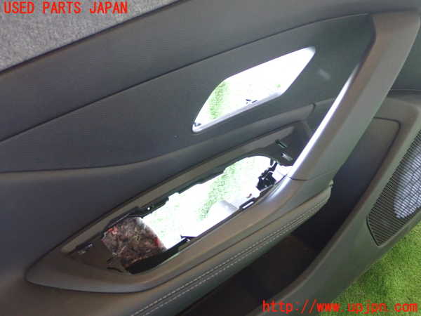 1UPJ-32421264]プジョー・308(P51HN05)左前ドア内張り 中古_m0003.jpg
