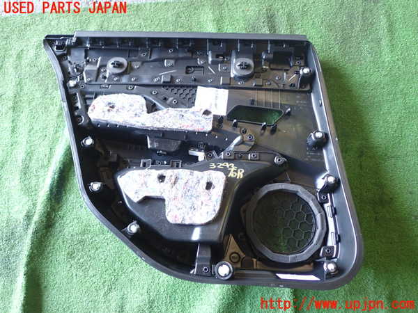1UPJ-32421294]プジョー・308(P51HN05)右後ドア内張り 中古_m0003.jpg