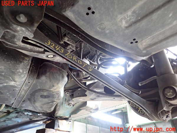 2UPJ-32435200]BMW ミニ(MINI)クーパー コンバーチブル(WG15)(F57)右リアロアアーム1 中古_m0001.jpg