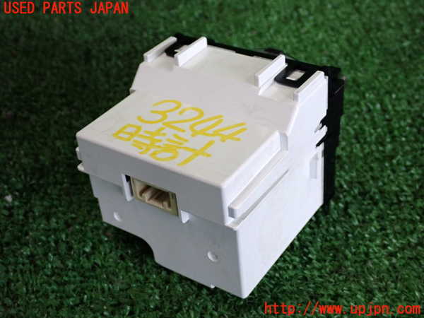 2UPJ-32447850]レクサス・GS350(GRL10)時計 中古_m0002.jpg