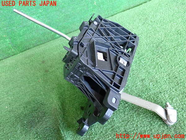 2UPJ-32447555]レクサス・GS350(GRL10)ATシフトレバー 中古_m0002.jpg