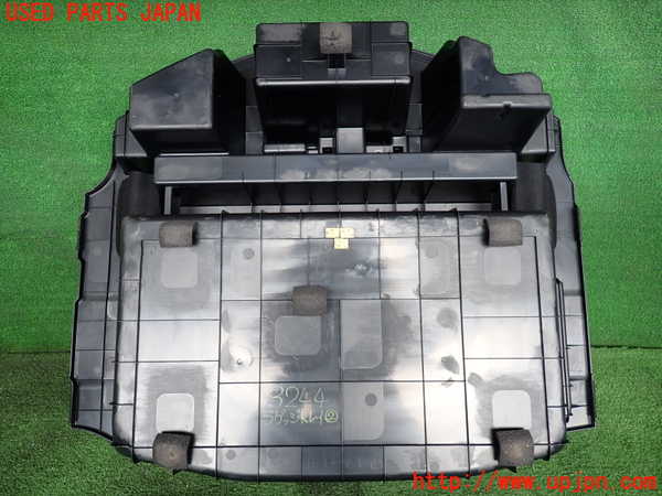 2UPJ-32447772]レクサス・GS350(GRL10)ラゲッジトレイ2 中古_m0002.jpg