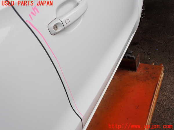 2UPJ-32451230]アウディ・A1 スポーツバック(8XCHZ)右前ドア (43R-00082 M40A) 中古_m0002.jpg